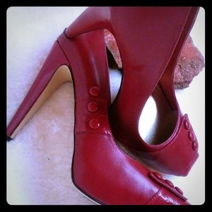 Beautiful red heels. Wore just ones.